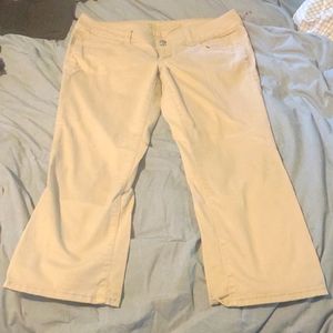 American eagle capris